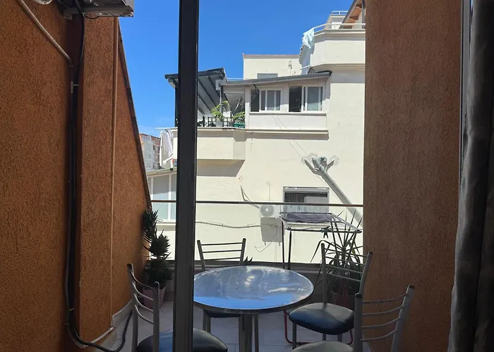 Rias By Selectstay * Durrës